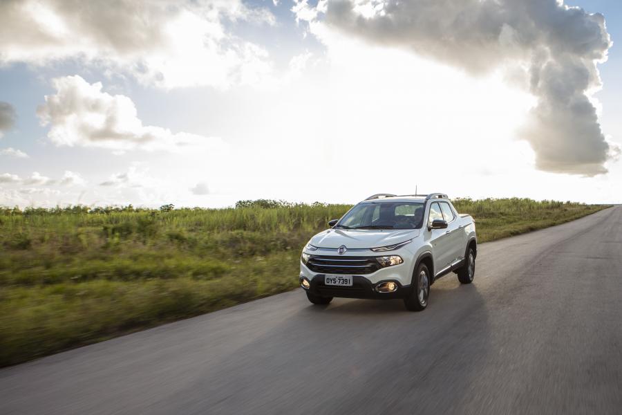  Fiat Toro Volcano 2.4 Flex AT9 (226) 2019 года  (фото 10 из 13)